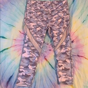 Fabletics powerhold pink camp leggings